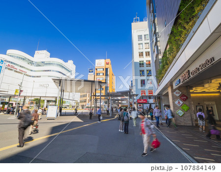 東京　調布駅中央口 107884149