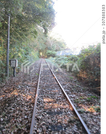 令和2年7月豪雨で大きな被害を受けた「くま川鉄道」の線路の風景 令和2年7月豪雨で大きな被害を受けた「くま川鉄道」の線路の風景 107888383