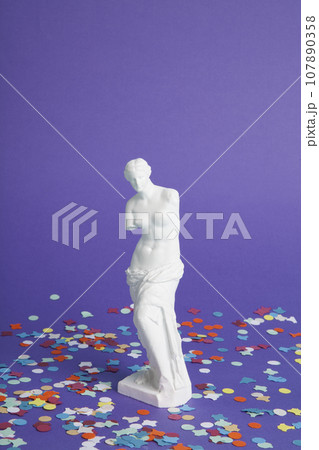 Milo's venus surrounded by confetti 107890358