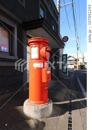 茨城　常総市水海道　丸ポストのある風景（岩見印刷前） 107892203