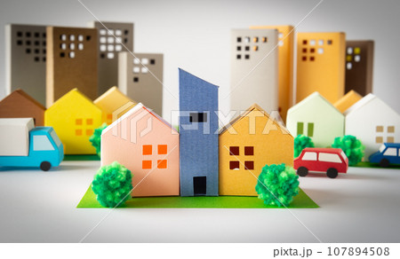 狭小住宅と街　狭い家　不動産　ペンシルハウス 107894508