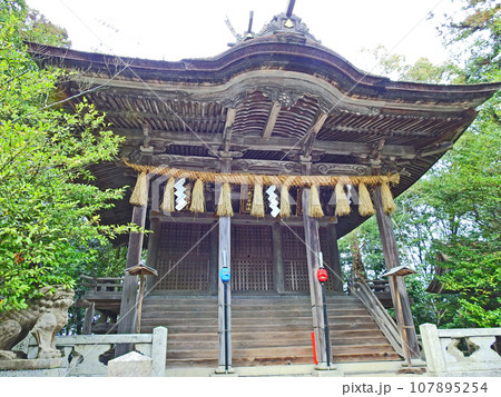 福岡県豊前市にある大富神社本殿 福岡県豊前市にある大富神社本殿 107895254
