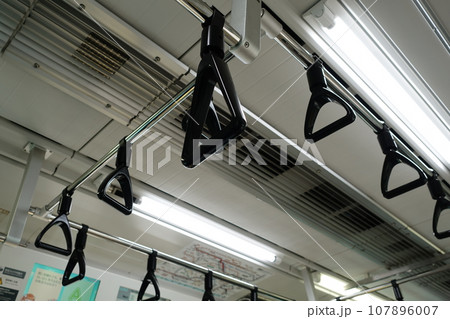 交通 通行 トラフィック 107896007