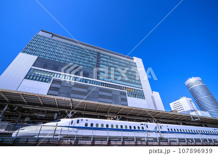 日本の横浜都市景観 明日へ・全国平均/5週連続減↓…新横浜駅と新幹線など…新たな時代へ… 日本の横浜都市景観 明日へ・全国平均/5週連続減↓…新横浜駅と新幹線など…新たな時代へ… 107896939