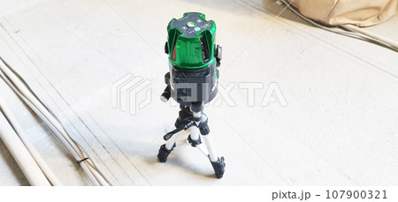 レーザー墨出し器 107900321
