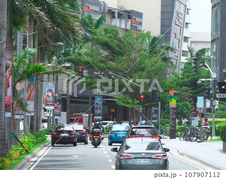 躍動するフィリピン  -  マニラ・マカティの中心街 　都市景観（2023年9月） 107907112