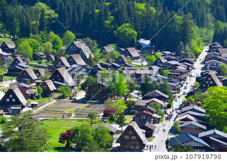 春　白川郷　荻町地区 107919798