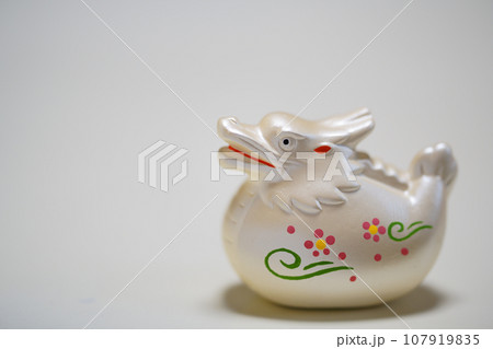 辰の置物 107919835