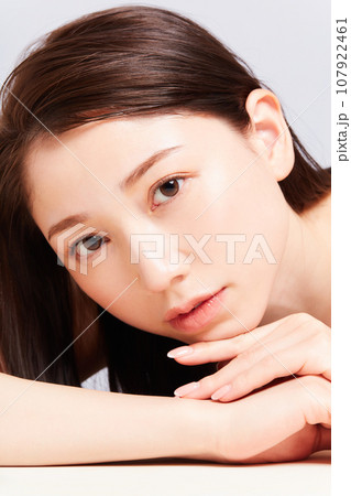 ビューティー若い日本人女性　 107922461