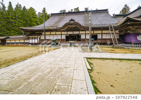 高野山真言宗総本山「金剛峯寺」境内 高野山真言宗総本山「金剛峯寺」境内 107922548