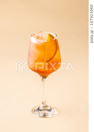 Alcoholic and non alcoholic cocktail concept on clear empty background 107923060