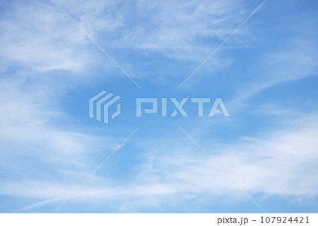 秋の空 青空 空素材 【東京都】 107924421