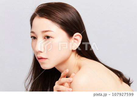 ビューティー若い日本人女性　 107927599