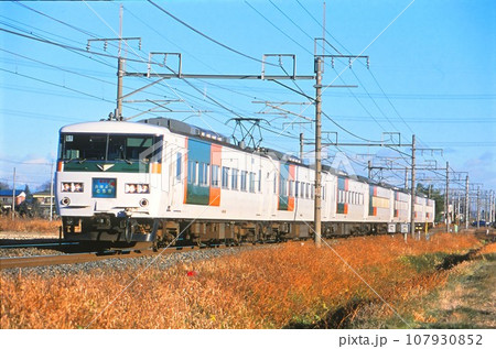 宇都宮線を走る「おはようとちぎ」号 宇都宮線を走る「おはようとちぎ」号 107930852