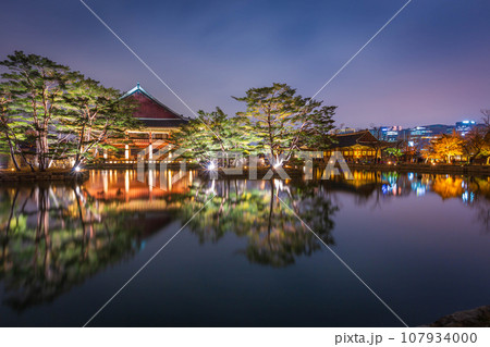Gyeongbokgung Palace at night is beautiful, Seoul, South Korea. Gyeongbokgung Palace at night is beautiful, Seoul, South Korea. 107934000