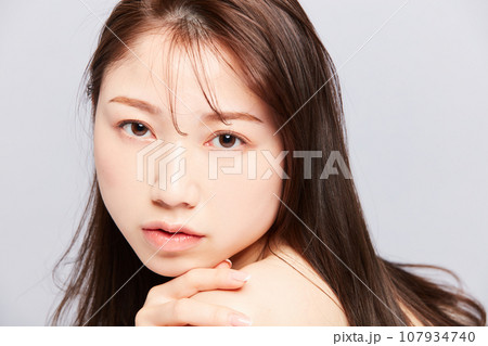 ビューティー若い日本人女性　 107934740