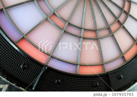 ダーツマシン 107935703