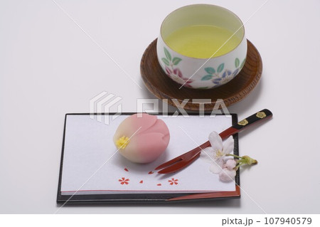 和菓子とお茶 和菓子とお茶 107940579