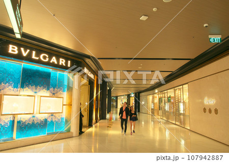 躍動するフィリピン  -  マニラ・マカティのショッピングモール 　都市景観（2023年9月） 107942887