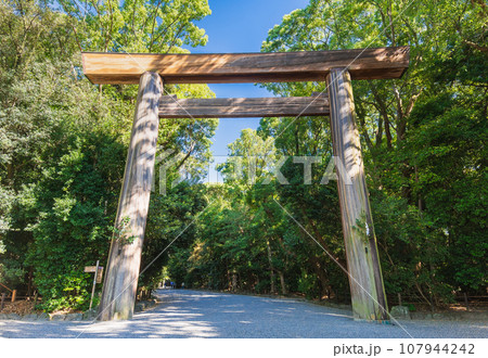 名古屋　熱田神宮正門（南門） 107944242