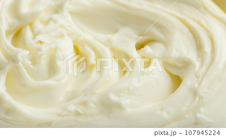 クリーム 107945224