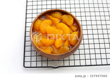 Mandarin orange in sweet syrup Mandarin orange in sweet syrup 107947060