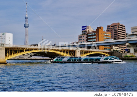 東京湾水上バスと東京スカイツリー 東京湾水上バスと東京スカイツリー 107948475