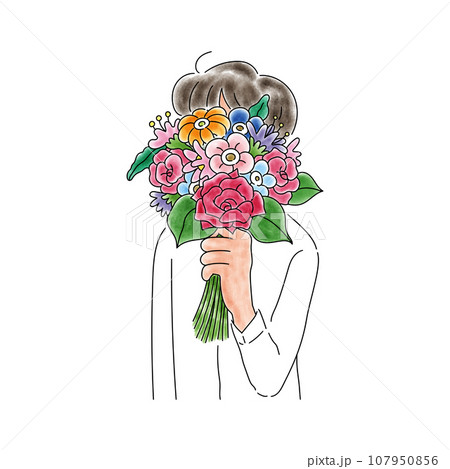 花束で顔を隠している男性 107950856