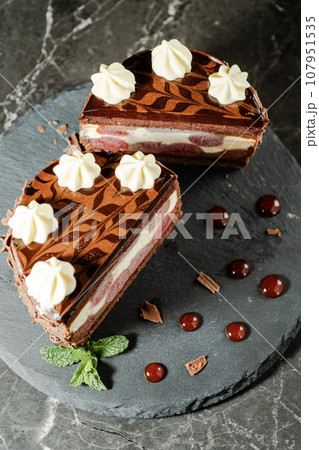 Black Forest Grand Gateaux Black Forest Grand Gateaux 107951535