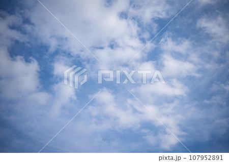 秋の空 青空 空素材 【東京都】 秋の空 青空 空素材 【東京都】 107952891