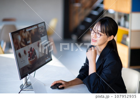 デザイナー・エンジニア 107952935