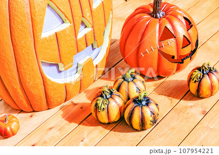 ハロウィンの飾り付けのイメージ 107954221