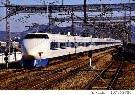 2002年　山陽新幹線100系V2編成グランドひかりさよなら列車 107955786