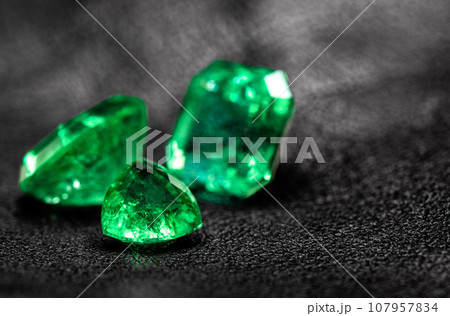 Green Natural Emerald Gemstone 107957834