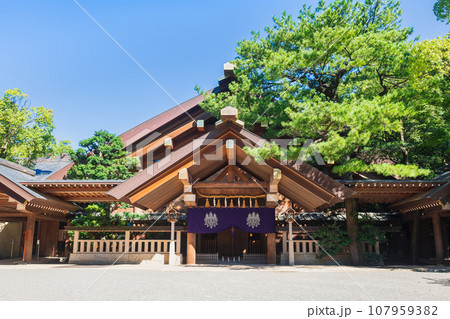 名古屋　熱田神宮　神楽殿 107959382