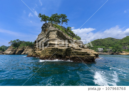 静岡西伊豆_堂ヶ島クルーズの絶景風景 静岡西伊豆_堂ヶ島クルーズの絶景風景 107968768