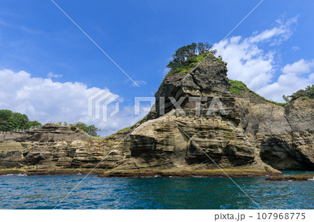 静岡西伊豆_堂ヶ島クルーズの絶景風景 107968775