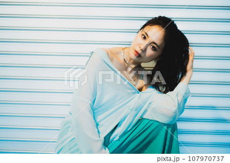 ファッション　ストリート 107970737