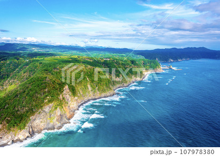鵜の巣断崖(岩手県田野畑村) 鵜の巣断崖(岩手県田野畑村) 107978380