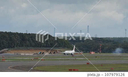 飛行機 飛行機 107979126