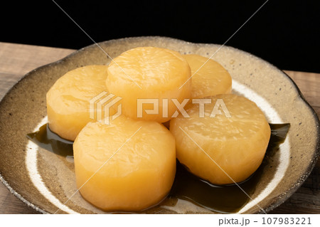 大根の煮物　　大皿 107983221