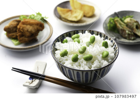 枝豆ご飯 と和食のおかず 枝豆ごはん えだ豆ごはん 枝豆ご飯 と和食のおかず 枝豆ごはん えだ豆ごはん 107983497