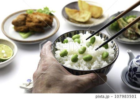 枝豆ご飯 と和食のおかず 枝豆ごはん えだ豆ごはん 枝豆ご飯 と和食のおかず 枝豆ごはん えだ豆ごはん 107983501
