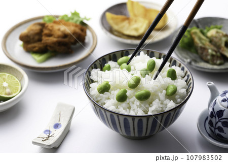 枝豆ご飯 と和食のおかず 枝豆ごはん えだ豆ごはん 107983502