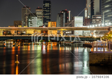 大阪天満橋夜景 107984106