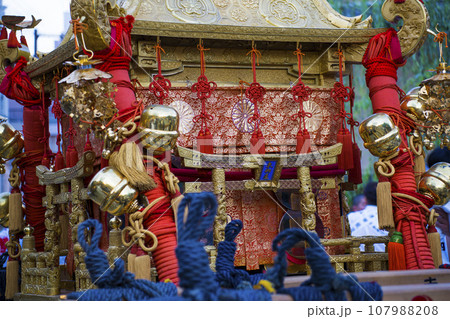 京都　祇園祭の神輿　東御座 107988208