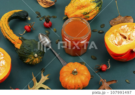 Fragrant autumn pumpkin, squash jam. 107991497