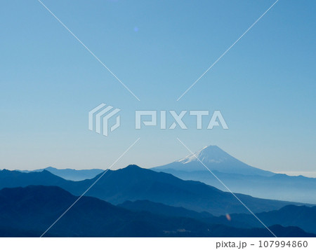 富士山と山々 107994860