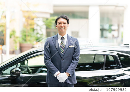 ドライバー　運転手　ライドシェア 107999982