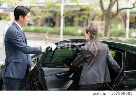 ドライバー　運転手　ライドシェア 107999989